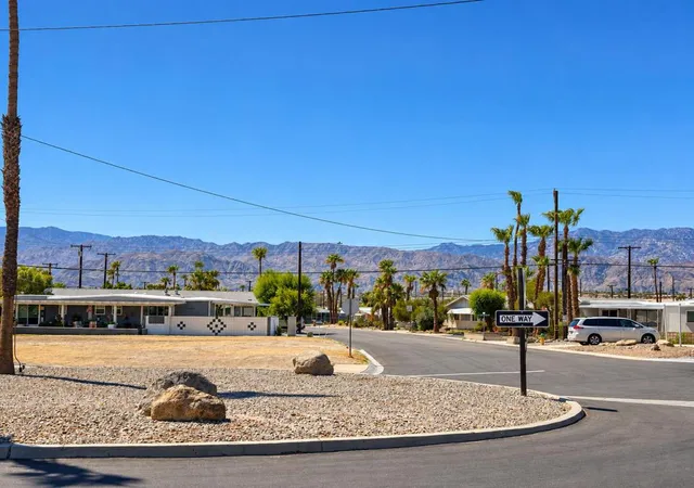 Photo 21 of Manufactured home for sale at 32220 San Miguelito Dr, Thousand Palms, CA 92276 | MLS# 219153300DA | Listing updated on 2026-10-07