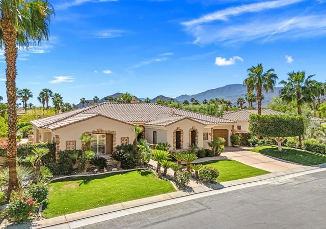 Photo 4 of Single family home for sale at 47820 Stillwater Dr, La Quinta, CA 92253 | MLS# 219153302DA | Listing updated on 2026-10-03