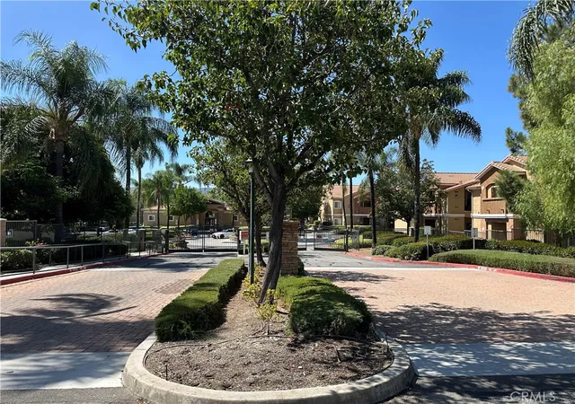 Photo 3 of Condo for sale at 24909 6 24 Madison #6-24, Murrieta, CA 92562 | MLS# AR26210434 | Listing updated on 2026-10-07
