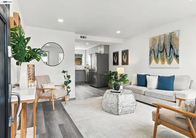 Photo 3 of Condo for sale at 890 Bissell Ct, Richmond, CA 94801 | MLS# 41149560 | Listing updated on 2026-10-03