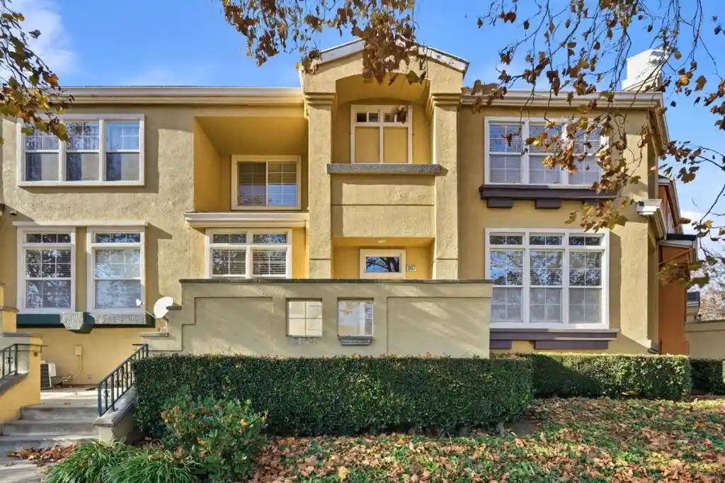 Townhouse for sale at 3657 Dickenson, Fremont, CA 94538 | MLS# ML82062785