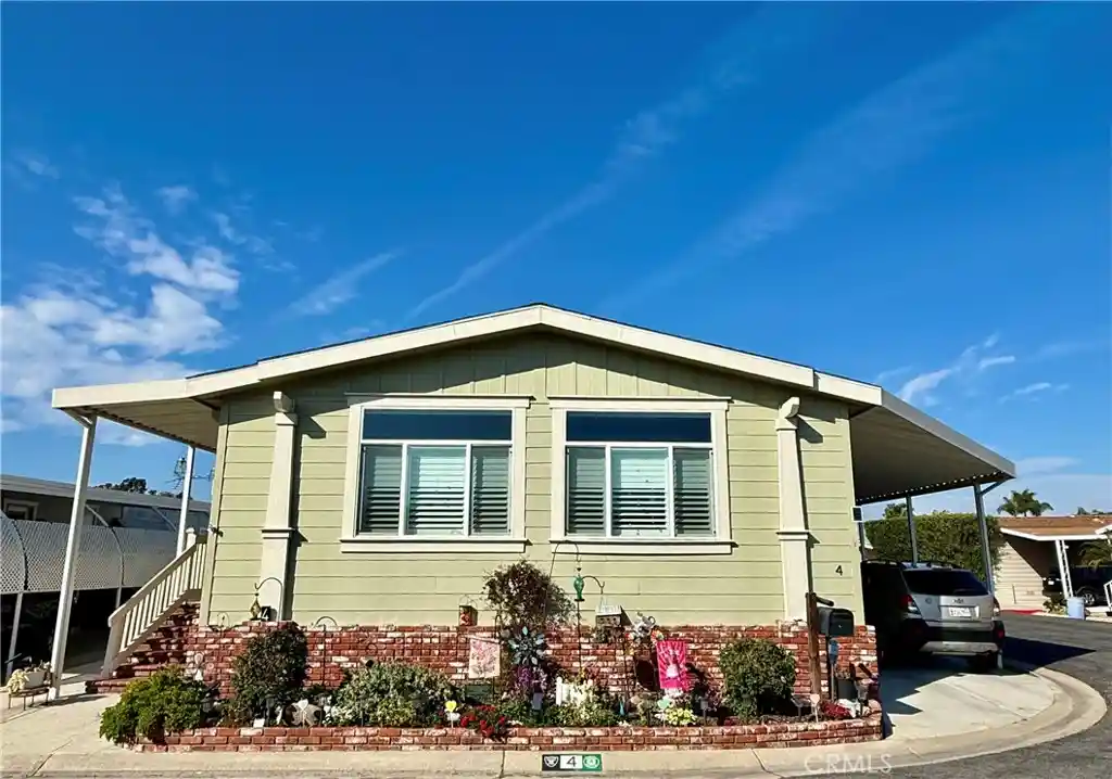 Photo 1 of Manufactured home for sale at 18601 Newland St #4, Huntington Beach, CA 92646 | MLS# OC26210481 | Listing updated on 2026-10-17