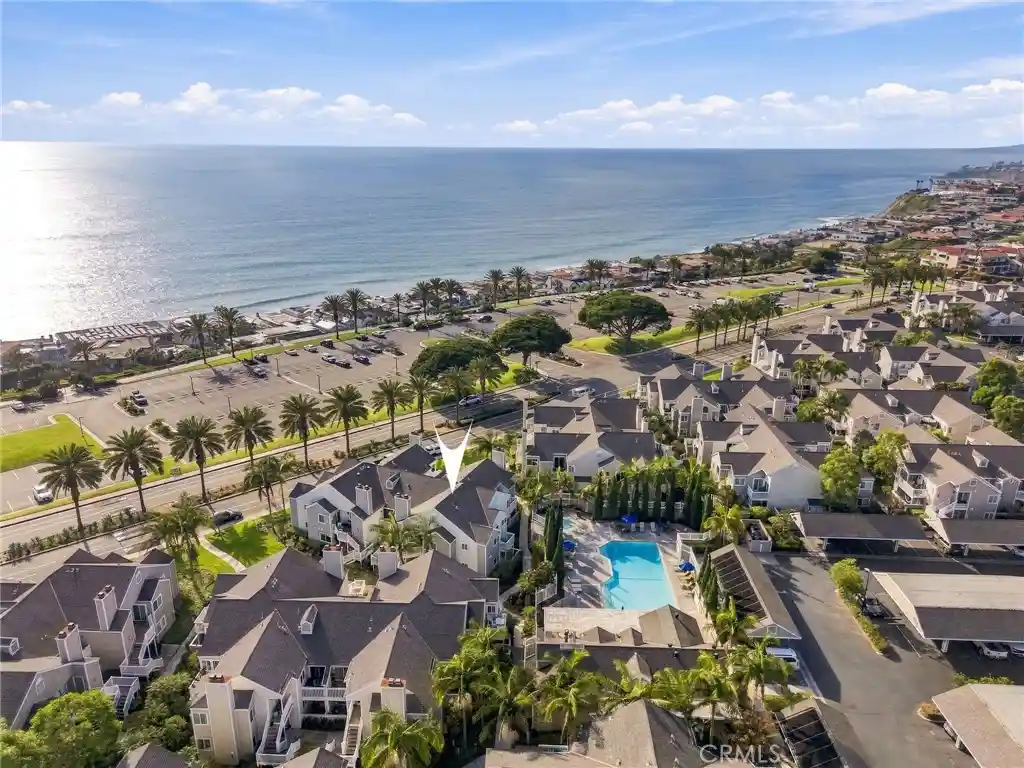 Listing Photo 1 - Condo for sale in 34126 Selva Rd located at 34126 Selva Rd, Dana Point, CA 92629 - Unit #299