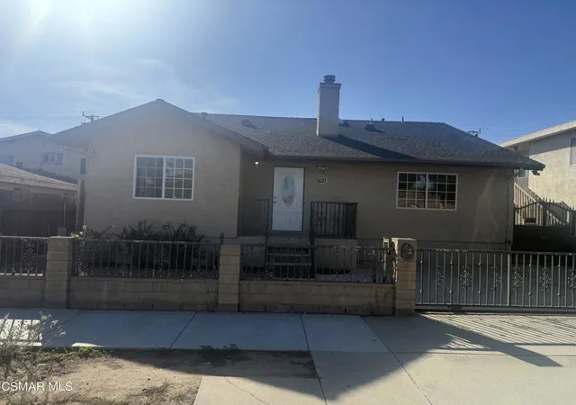 Photo 1 of Multi family home for sale at 621 East St #3, Oxnard, CA 93030 | MLS# 226004605 | Listing updated on 2026-09-27