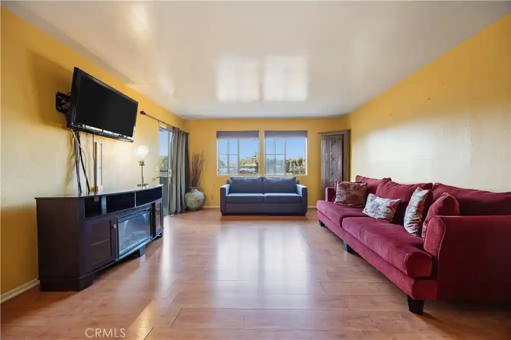 Listing Photo 1 - Condo for sale in 2507 E 15Th St located at 2507 E 15Th St, Long Beach, CA 90804 - Unit #109