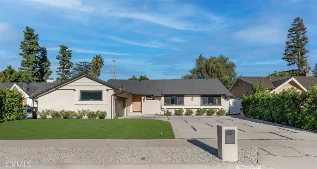 Single family home for sale at 5722 Le Sage Ave, Woodland Hills, CA 91367 | MLS# SR26210463