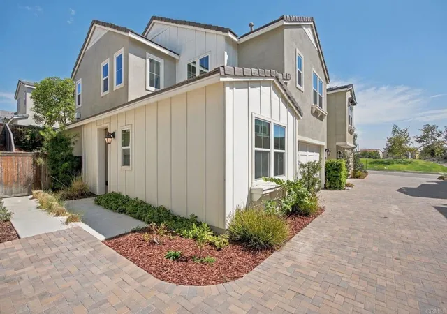 Photo 3 of Single family home for sale at 991 Camino Aldea, Chula Vista, CA 91913 | MLS# NDP2608997 | Listing updated on 2026-09-27
