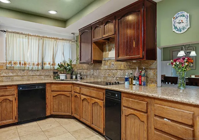 Photo 3 of Single family home for sale at 3950 Hellers Bnd, Fallbrook, CA 92028 | MLS# 260023558SD | Listing updated on 2026-10-04