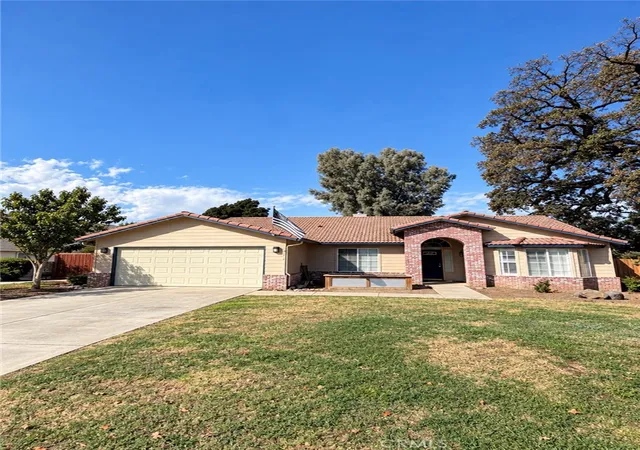 Photo 1 of Sale Pending at 1711 N Stover, Visalia, CA 93292 | MLS# PT26210537 | Listing updated on 2026-09-28