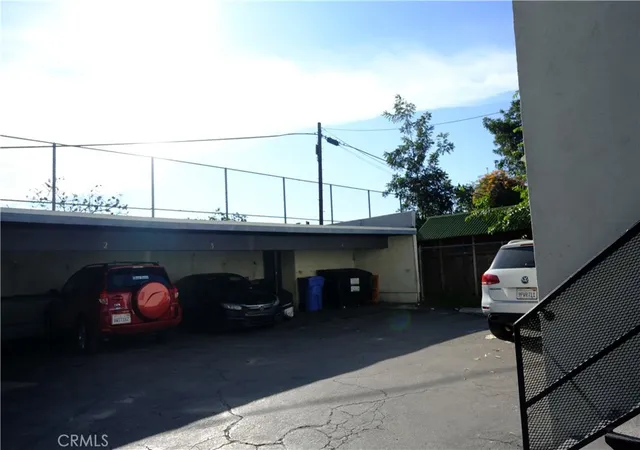 Listing Photo 5 - Condo for sale in building located at 1110 S Kenmore, Los Angeles, CA 90006