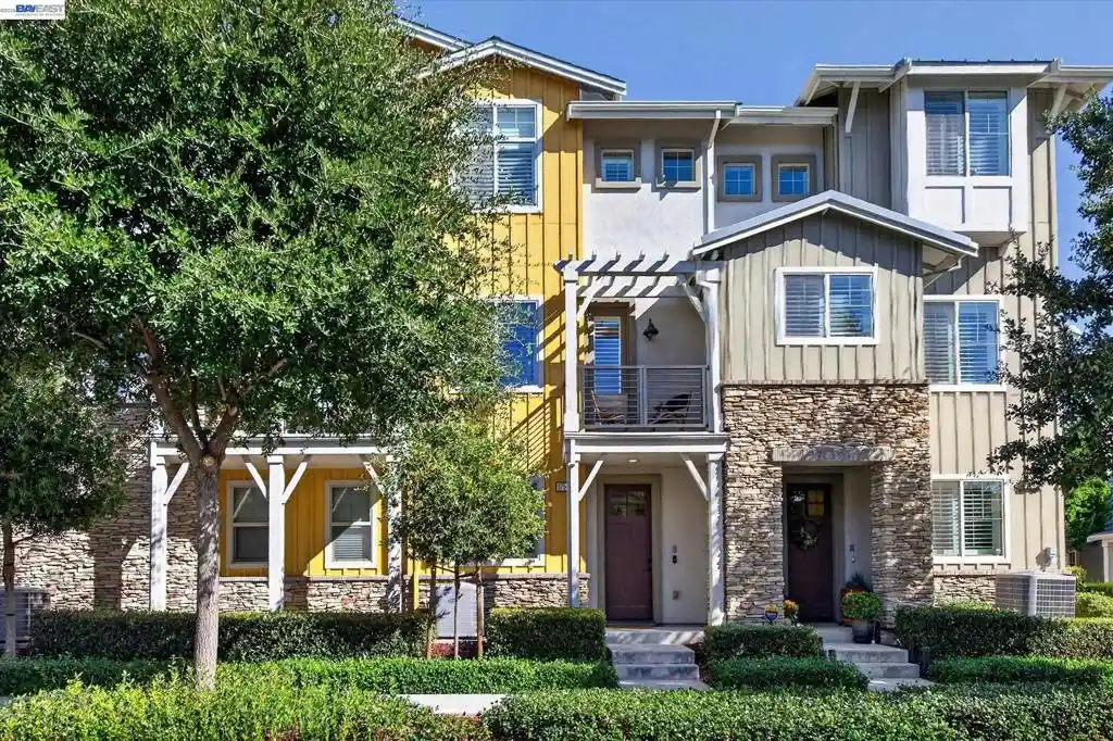 Condo for sale at 375 Basswood Cmn #10, Livermore, CA 94551 | MLS# 41149577