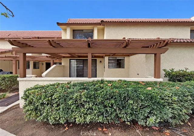 Photo 2 of Condo for sale at 818 Lancaster, Claremont, CA 91711 | MLS# CV26210538 | Listing updated on 2026-10-08