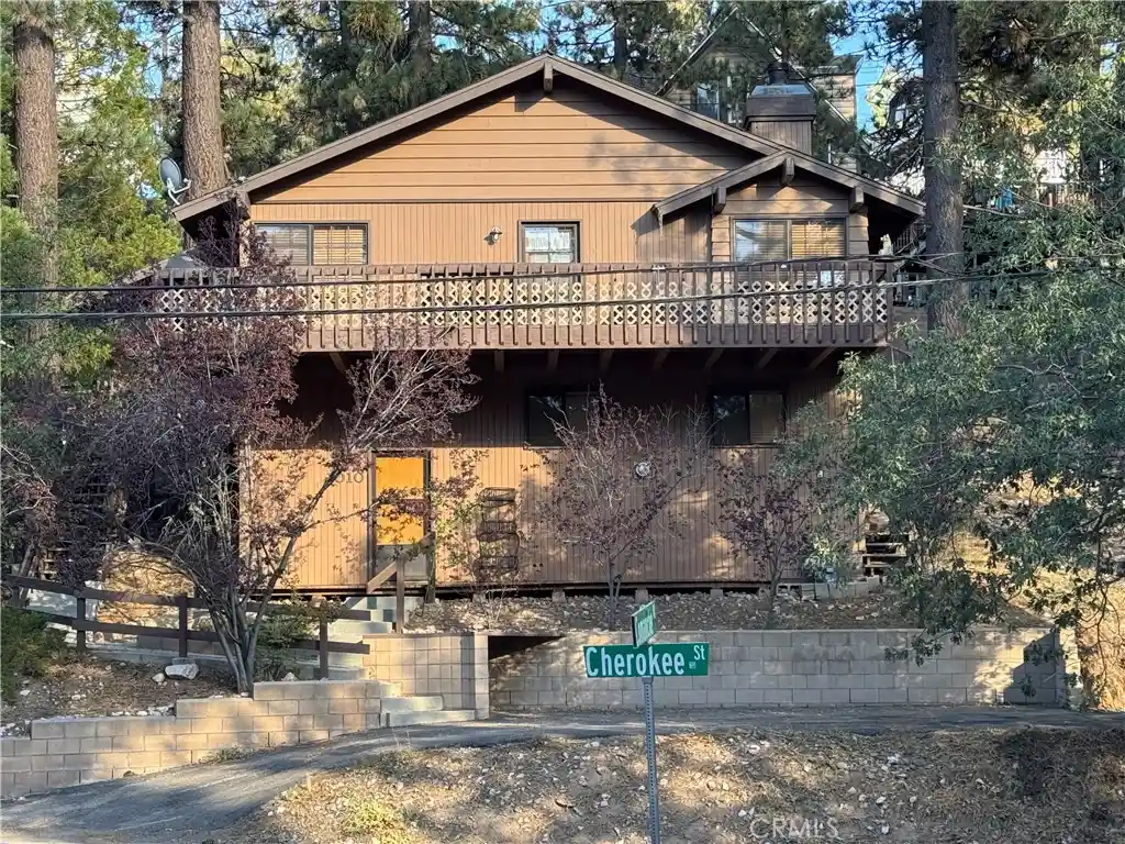 Single family home for sale at 1010 Cherokee St, Fawnskin, CA 92333 | MLS# HD26210323