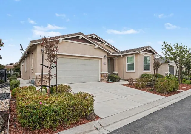 Photo 3 of Single family home for sale at 428 Pelican Pl, Rio Vista, CA 94571 | MLS# ML82062802 | Listing updated on 2026-10-12