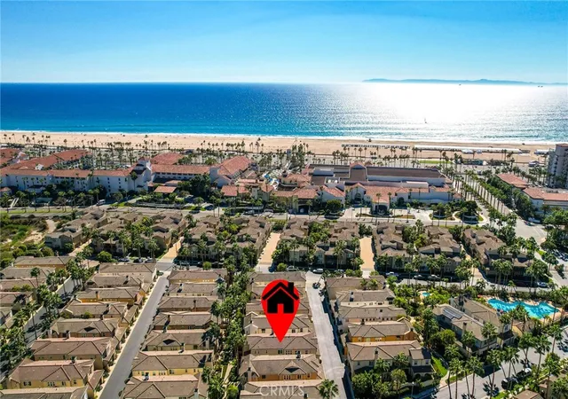 Listing Photo 3 - Condo for sale in building located at 21306 Balerma, Huntington Beach, CA 92648
