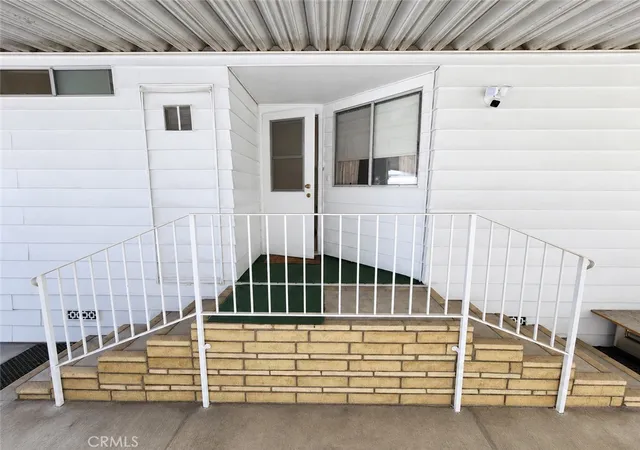 Photo 2 of Manufactured home for sale at 6741 Lincoln Ave #146, Buena Park, CA 90620 | MLS# DW26210760 | Listing updated on 2026-10-11