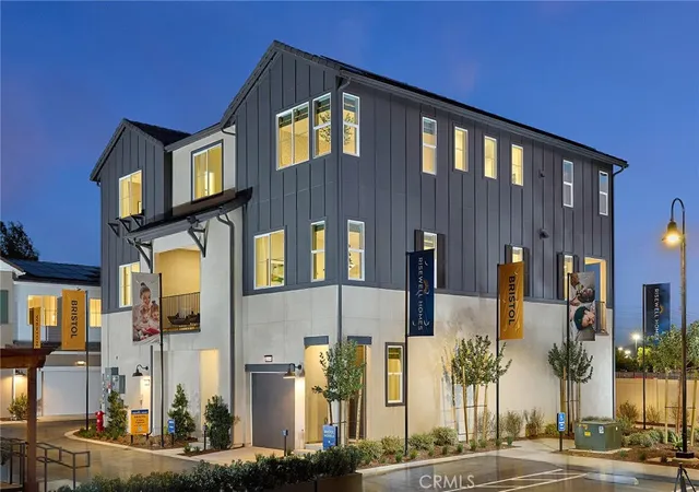 Townhouse for sale at 5968 Catskills Ct, Eastvale, CA 92880 | MLS# OC26210778