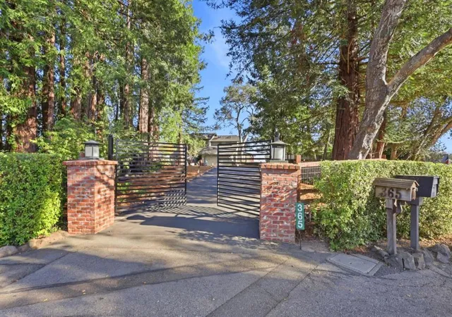 Photo 2 of Single family home for sale at 365 La Cima St, Soquel, CA 95073 | MLS# ML82059218 | Listing updated on 2026-10-12