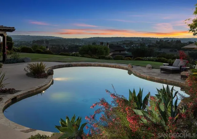 Photo 3 of Mansion for sale at 7884 Entrada De Luz E, San Diego, CA 92127 | MLS# 260023587SD | Listing updated on 2026-10-07