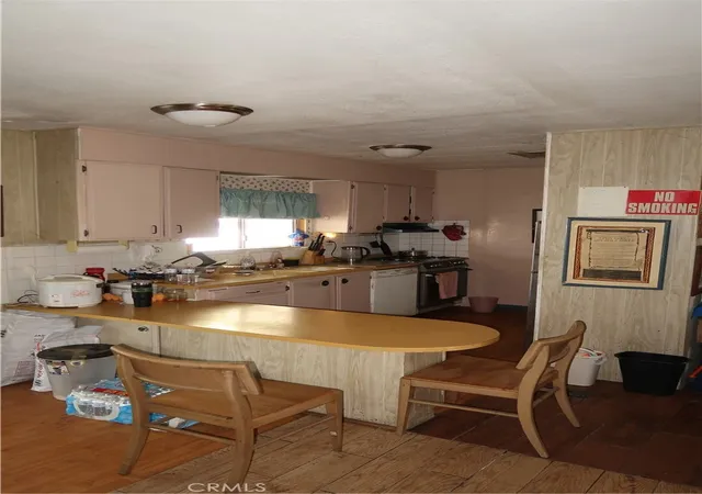 Photo 3 of Manufactured home for sale at 765 S Lyon, Hemet, CA 92543 | MLS# CV26210818 | Listing updated on 2026-10-02