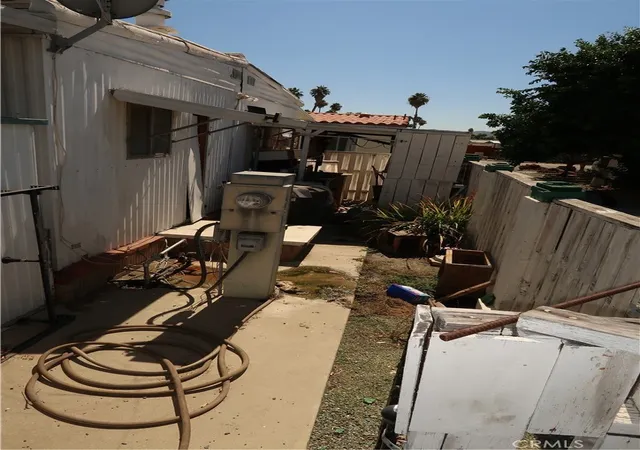 Photo 4 of Manufactured home for sale at 765 S Lyon, Hemet, CA 92543 | MLS# CV26210818 | Listing updated on 2026-10-02