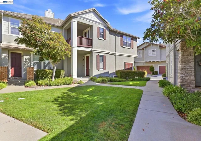 Listing Photo 2 - Condo for sale in building located at 510 Joree Ln, San Ramon, CA 94582