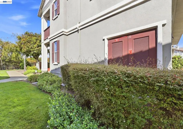 Listing Photo 4 - Condo for sale in building located at 510 Joree Ln, San Ramon, CA 94582