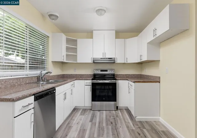 Photo 2 of Sale Pending at 7661 Telfer Way, Sacramento, CA 95823 | MLS# 41149604 | Listing updated on 2026-10-07