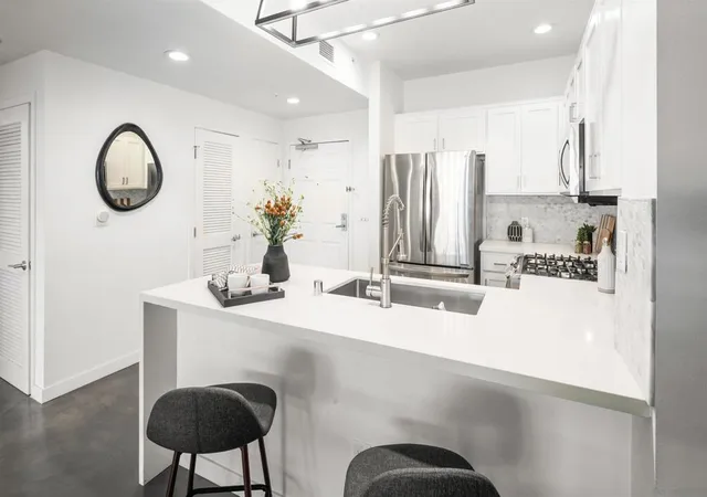 Photo 4 of Condo for sale at 450 J #5151, San Diego, CA 92101 | MLS# 260023595SD | Listing updated on 2026-09-28