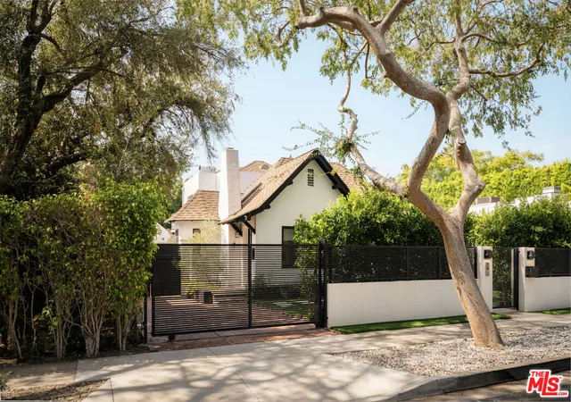 Photo 1 of Single family home for sale at 543 Westmount Dr, West Hollywood, CA 90048 | MLS# 26990773 | Listing updated on 2026-10-07