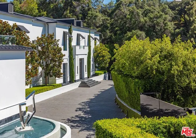 Photo 3 of Mansion for sale at 10701 Bellagio Rd, Los Angeles, CA 90077 | MLS# 26991699 | Listing updated on 2026-10-06