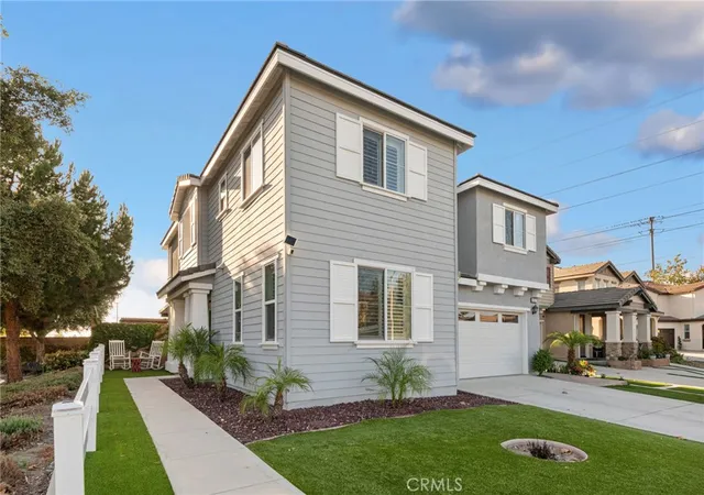 Photo 2 of Single family home for sale at 6577 Coyote Trl Ln, Eastvale, CA 92880 | MLS# IV26207443 | Listing updated on 2026-10-10
