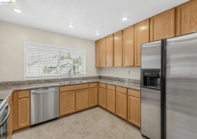Photo 3 of Single family home for sale at 6588 Jade Ct, Rohnert Park, CA 94928 | MLS# 41149616 | Listing updated on 2026-10-05