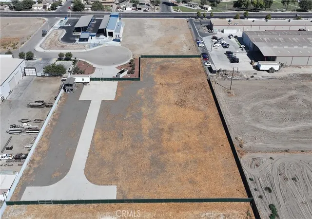 Photo 3 of Land for sale at 1056 S Q Pl, Tulare, CA 93274 | MLS# SR26211092 | Listing updated on 2026-09-29