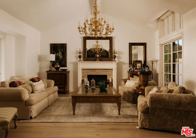 Photo 4 of Single family home for sale at 23338 Park Colombo, Calabasas, CA 91302 | MLS# 26985525 | Listing updated on 2026-10-06