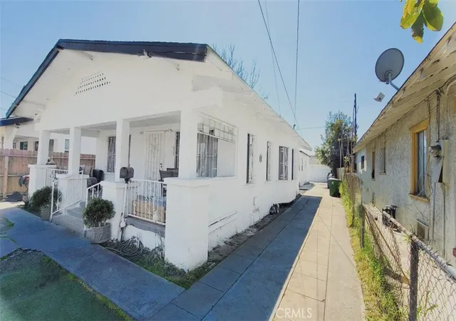 Photo 3 of Multi family home for sale at 242 West 58th, Los Angeles, CA 90037 | MLS# DW26209106 | Listing updated on 2026-10-28