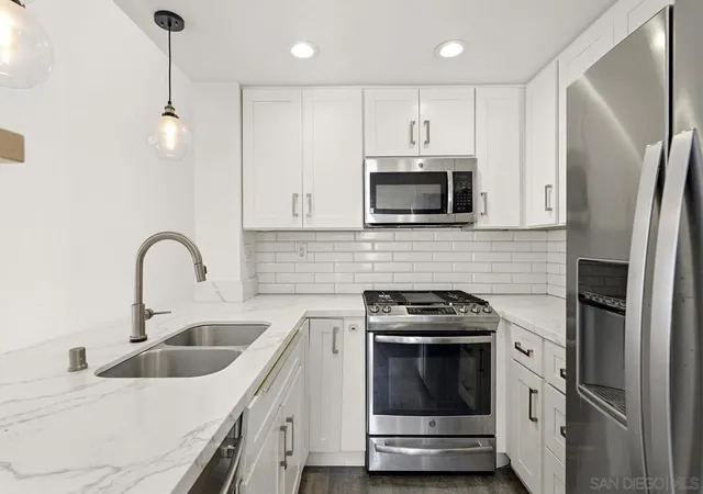 Photo 4 of Sale Pending at 1992 Manzana Way, San Diego, CA 92139 | MLS# 260023630SD | Listing updated on 2026-10-02