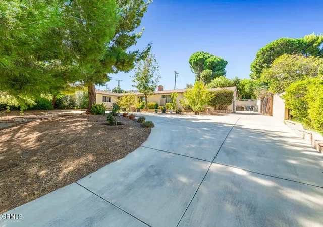 Photo 1 of Single family home for sale at 42041 Ivesgrove Dr, Lancaster, CA 93536 | MLS# P1-29014 | Listing updated on 2026-10-02