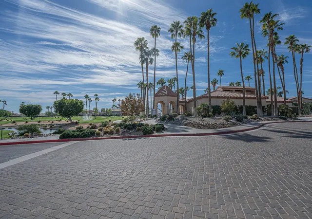 Listing Photo 1 - Condo for sale in building located at 78171 Crimson Ct, La Quinta, CA 92253
