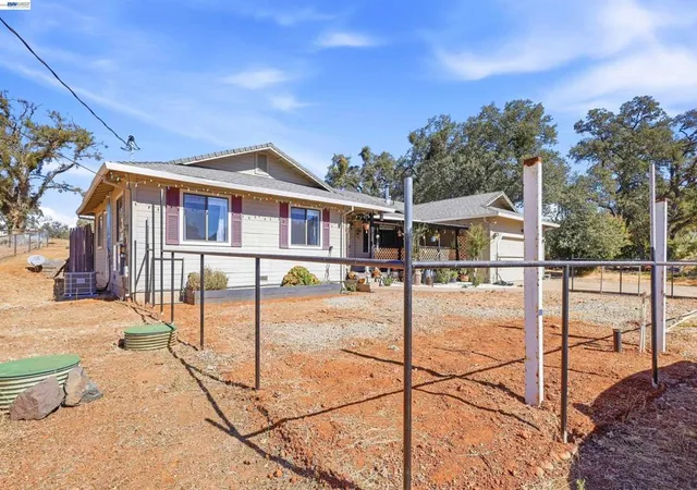 Photo 3 of Single family home for sale at 6696 Baldwin St, Valley Springs, CA 95252 | MLS# 41149628 | Listing updated on 2026-10-10