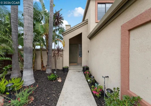 Photo 4 of Sale Pending at 500 Mockingbird Ln, Oakley, CA 94561 | MLS# 41149647 | Listing updated on 2026-10-06
