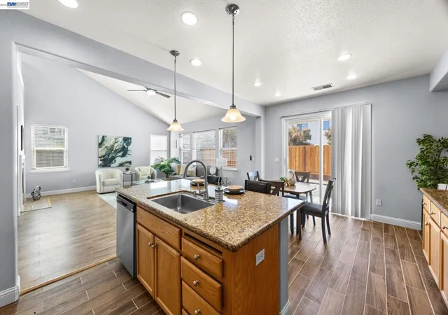 Photo 2 of Single family home for sale at 257 Orchid Ln, Patterson, CA 95363 | MLS# 41149645 | Listing updated on 2026-10-05