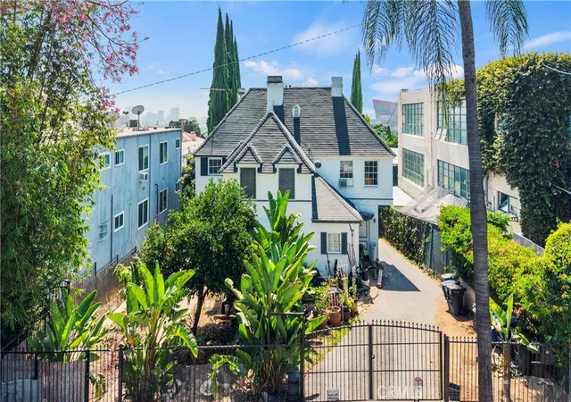 Multi family home for sale at 8620 Holloway, West Hollywood, CA 90069 | MLS# SR26211226