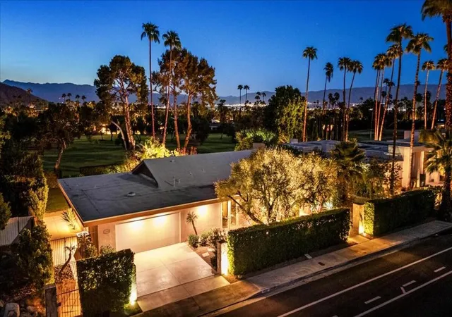Photo 4 of Single family home for sale at 1550 E Murray Cyn Dr, Palm Springs, CA 92264 | MLS# 219153376PS | Listing updated on 2026-09-30