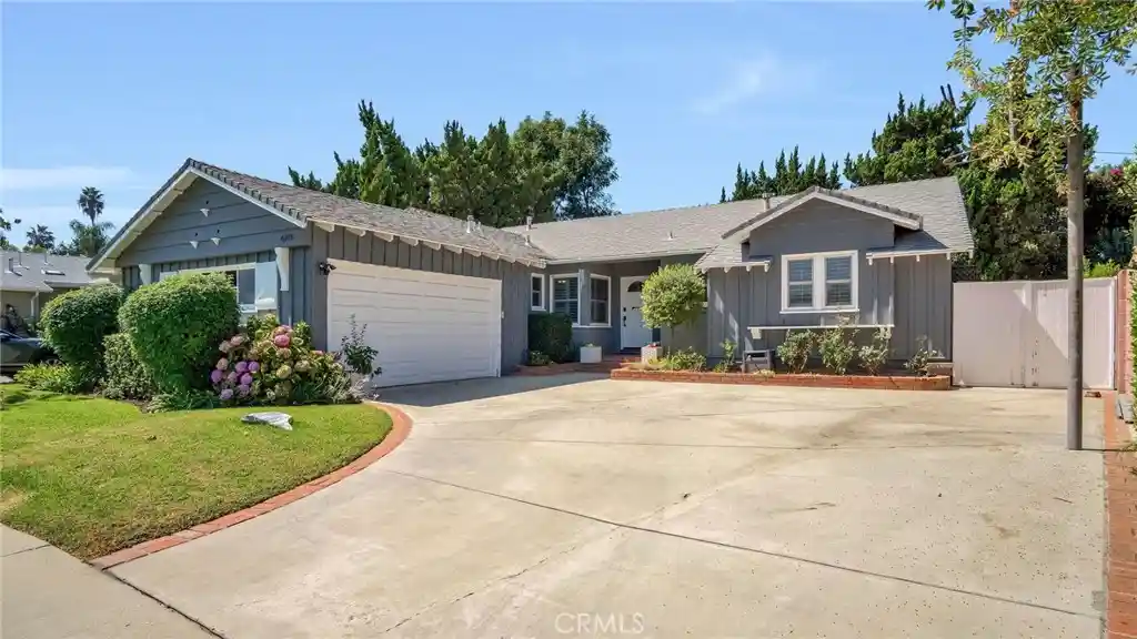 Photo 1 of Single family home for sale at 6919 Bianca, Van Nuys, CA 91406 | MLS# SR26211387 | Listing updated on 2026-10-28