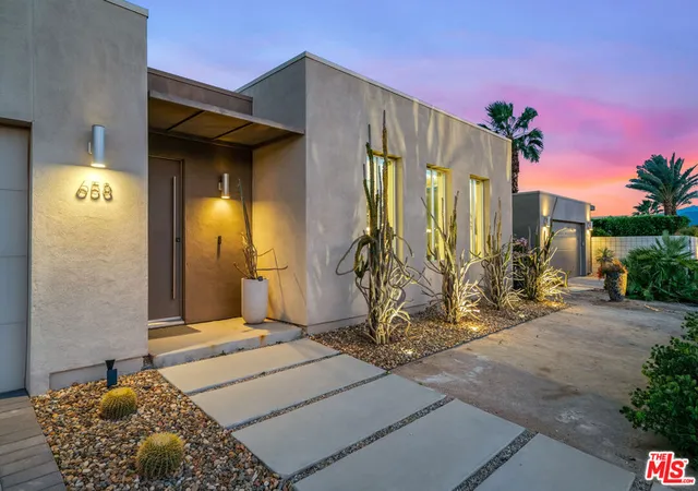 Photo 4 of Single family home for sale at 658 Dominion Way, Palm Springs, CA 92262 | MLS# 26993595 | Listing updated on 2026-10-06