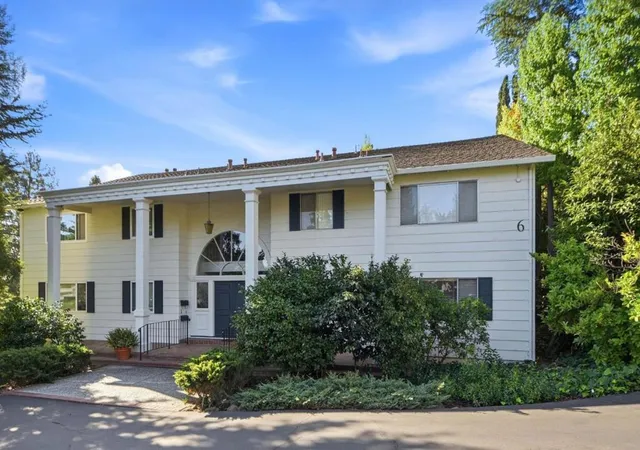 Photo 2 of Condo for sale at 600 Pennsylvania Ave #12, Los Gatos, CA 95030 | MLS# ML82062881 | Listing updated on 2026-10-05