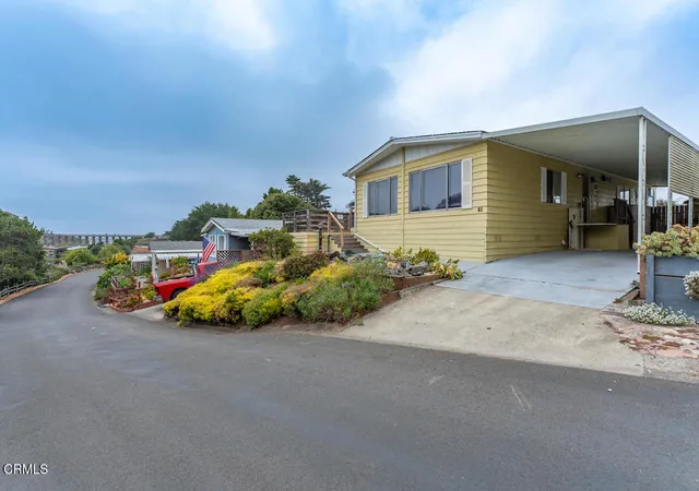 Photo 2 of Manufactured home for sale at 1184 N Main St #20, Fort Bragg, CA 95437 | MLS# C1-11539 | Listing updated on 2026-10-06