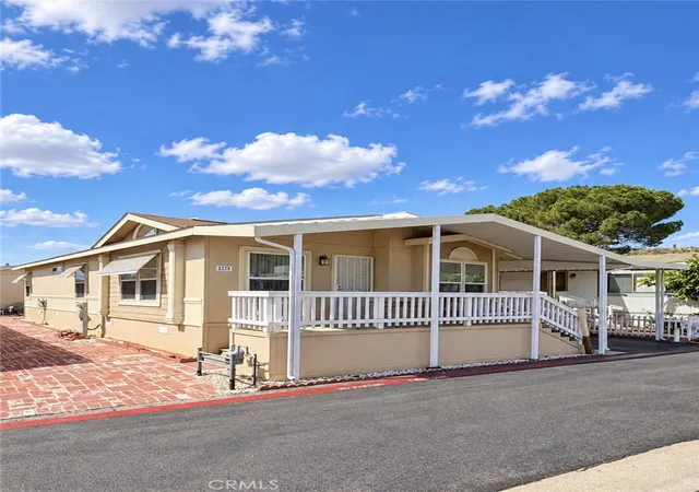 Photo 1 of Manufactured home for sale at 18323 Soledad Cyn Rd #17, Canyon Country, CA 91387 | MLS# SR26211392 | Listing updated on 2026-10-03