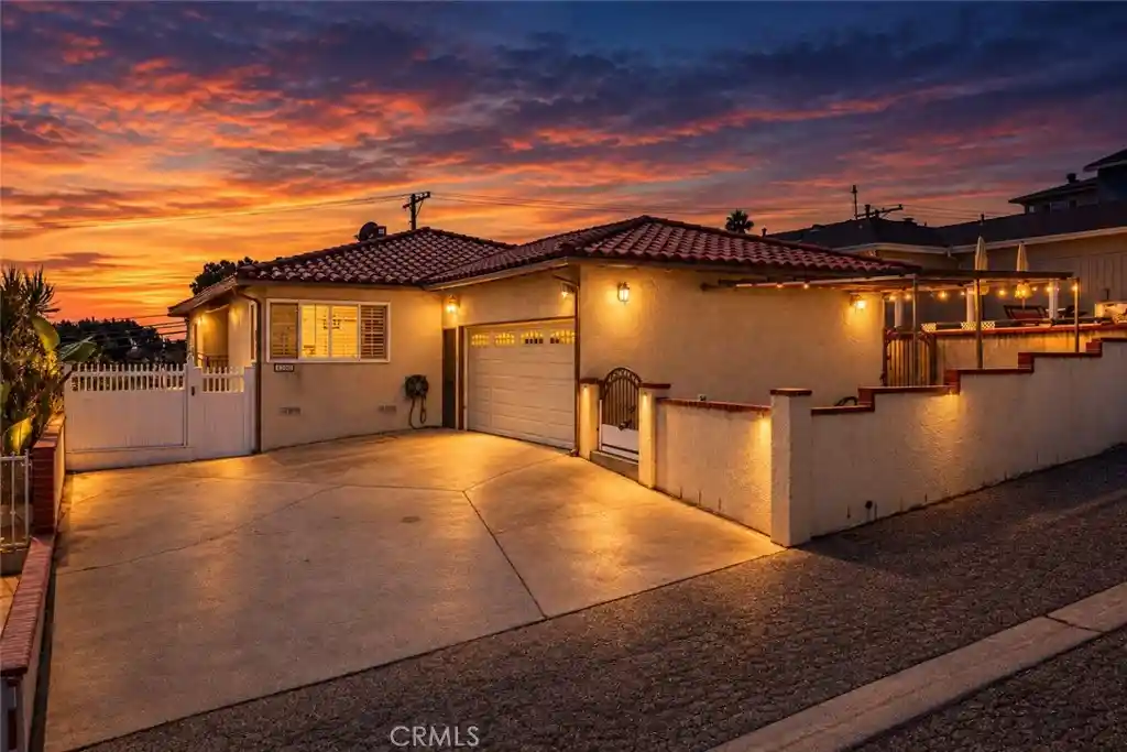 Single family home for sale at 1306 25th, San Pedro, CA 90732 | MLS# PW26188451